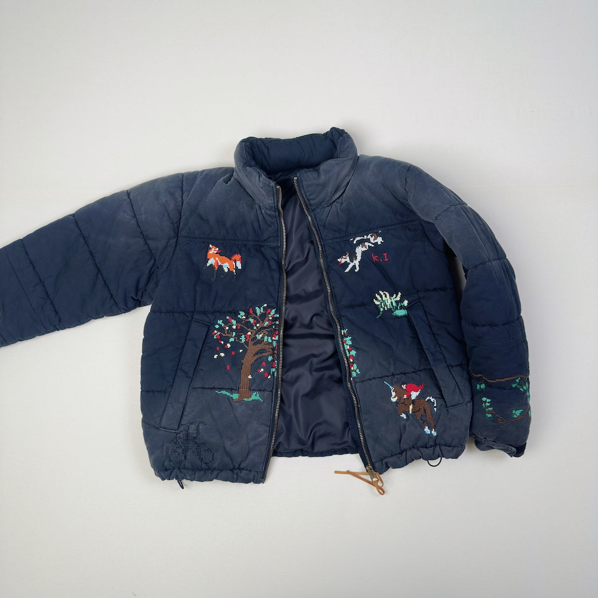 Vintage-eﬀect puﬀer jacket Black