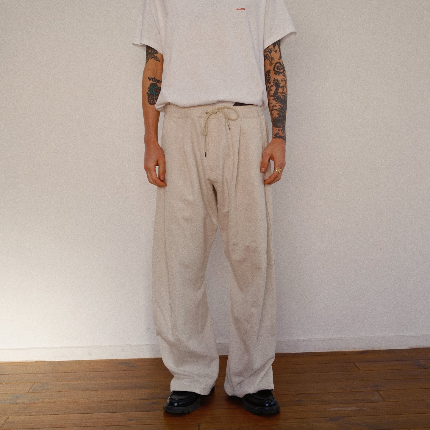 3D Cutting Sweat Pants Oatmeal