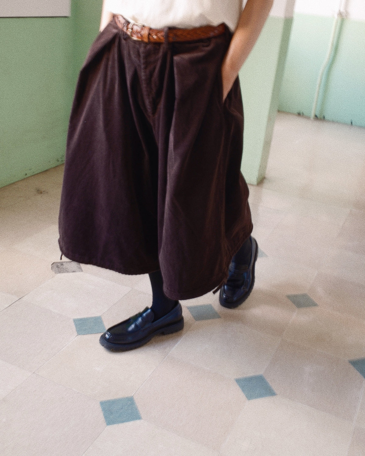 Wide-leg Cropped Corduroy Pants Brown