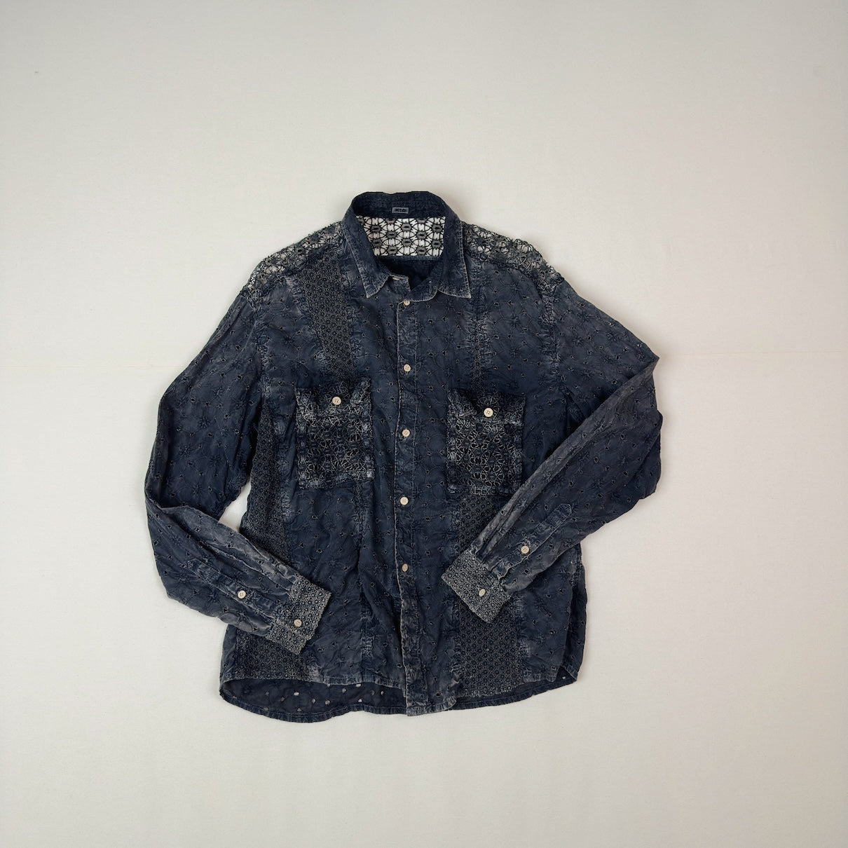 Vintage-eﬀect lace shirt Black