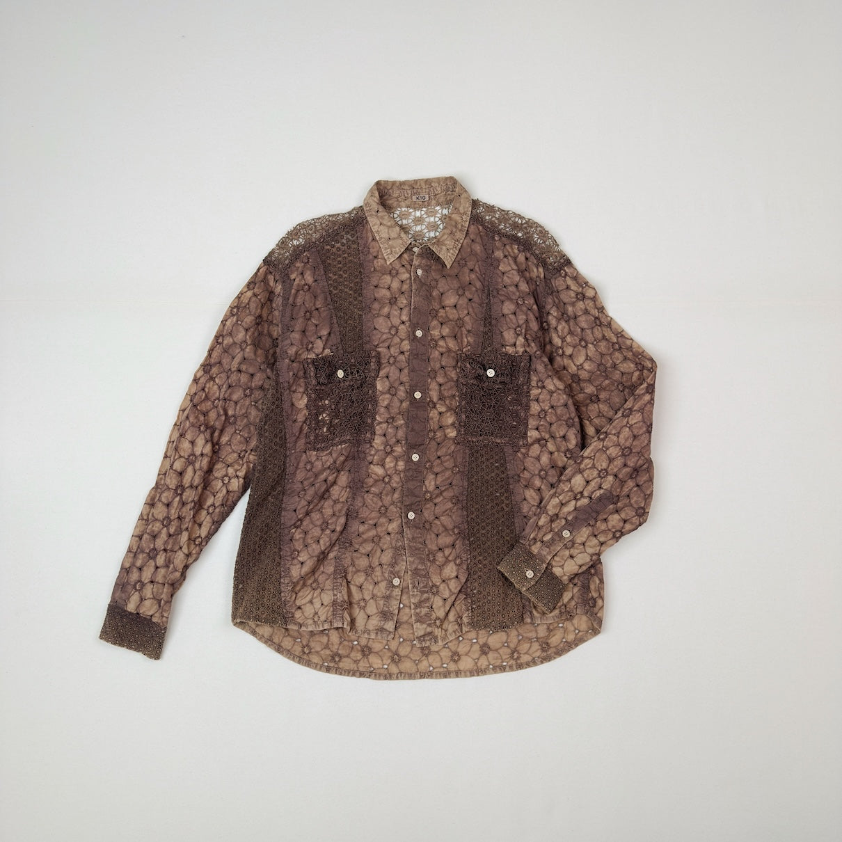 Vintage-eﬀect lace shirt Brown