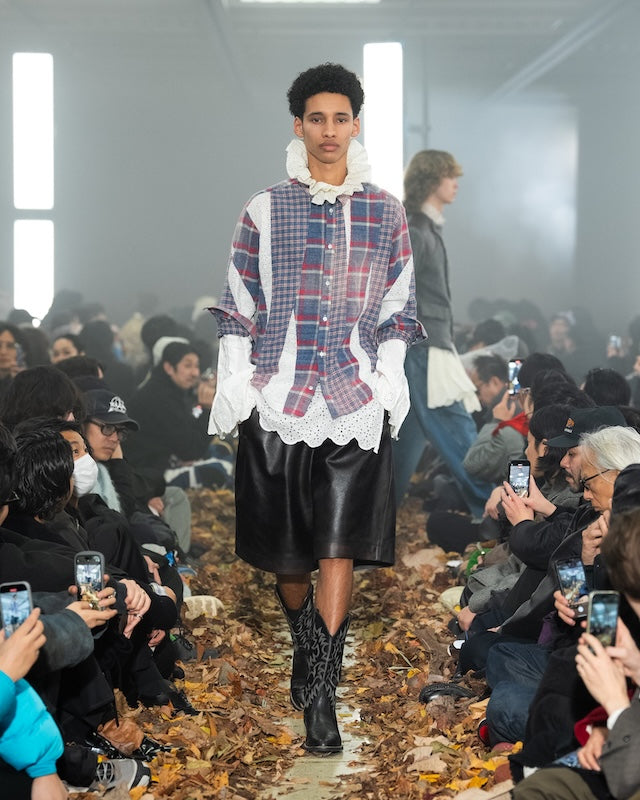 Vintage-eﬀect asymmetric shirt Blue