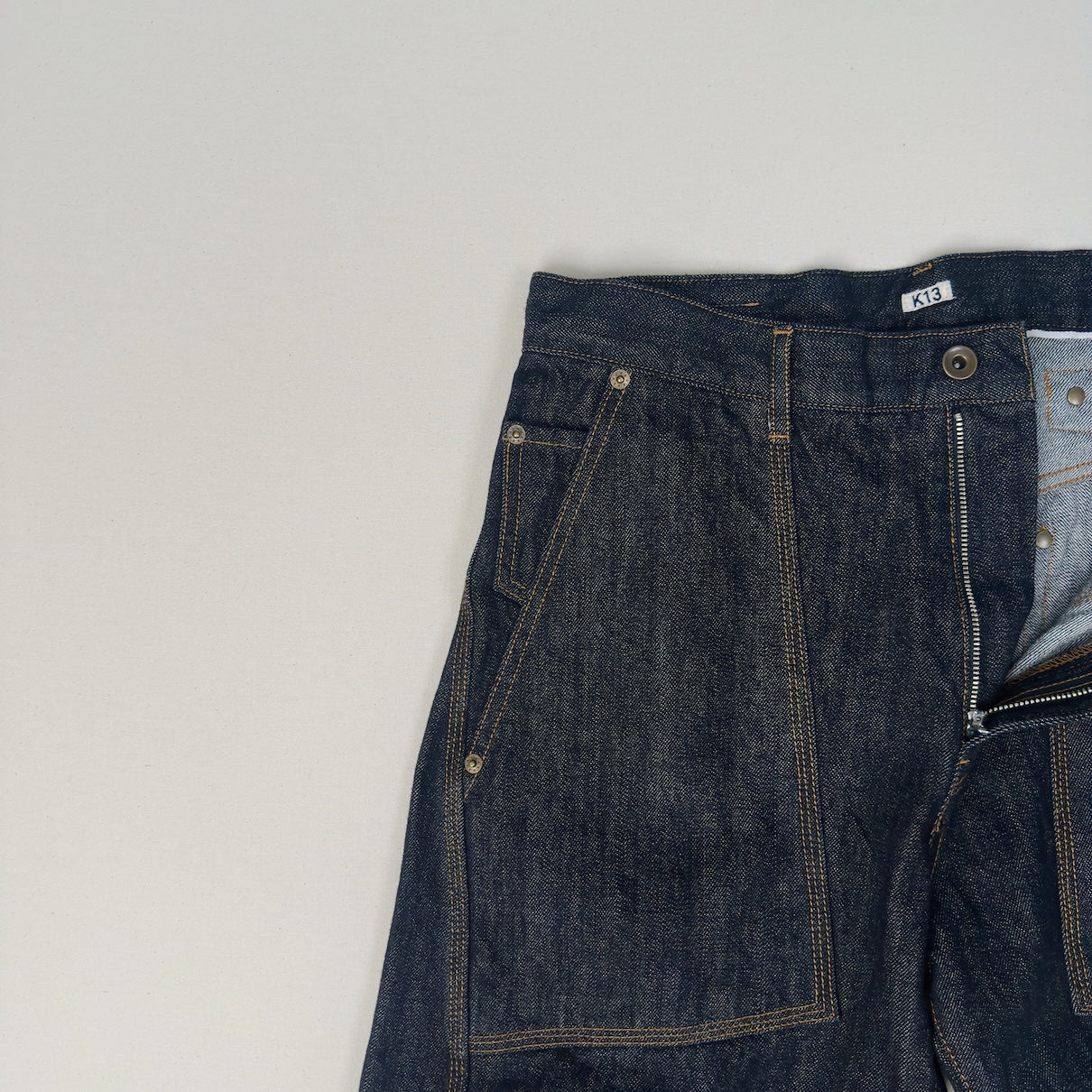 3D cutting denim pants Black