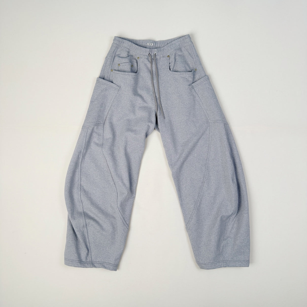 3D cutting sweat pants Gray