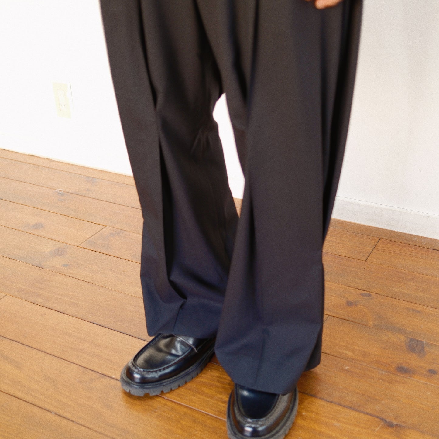 Pleated Dress Pants　Black