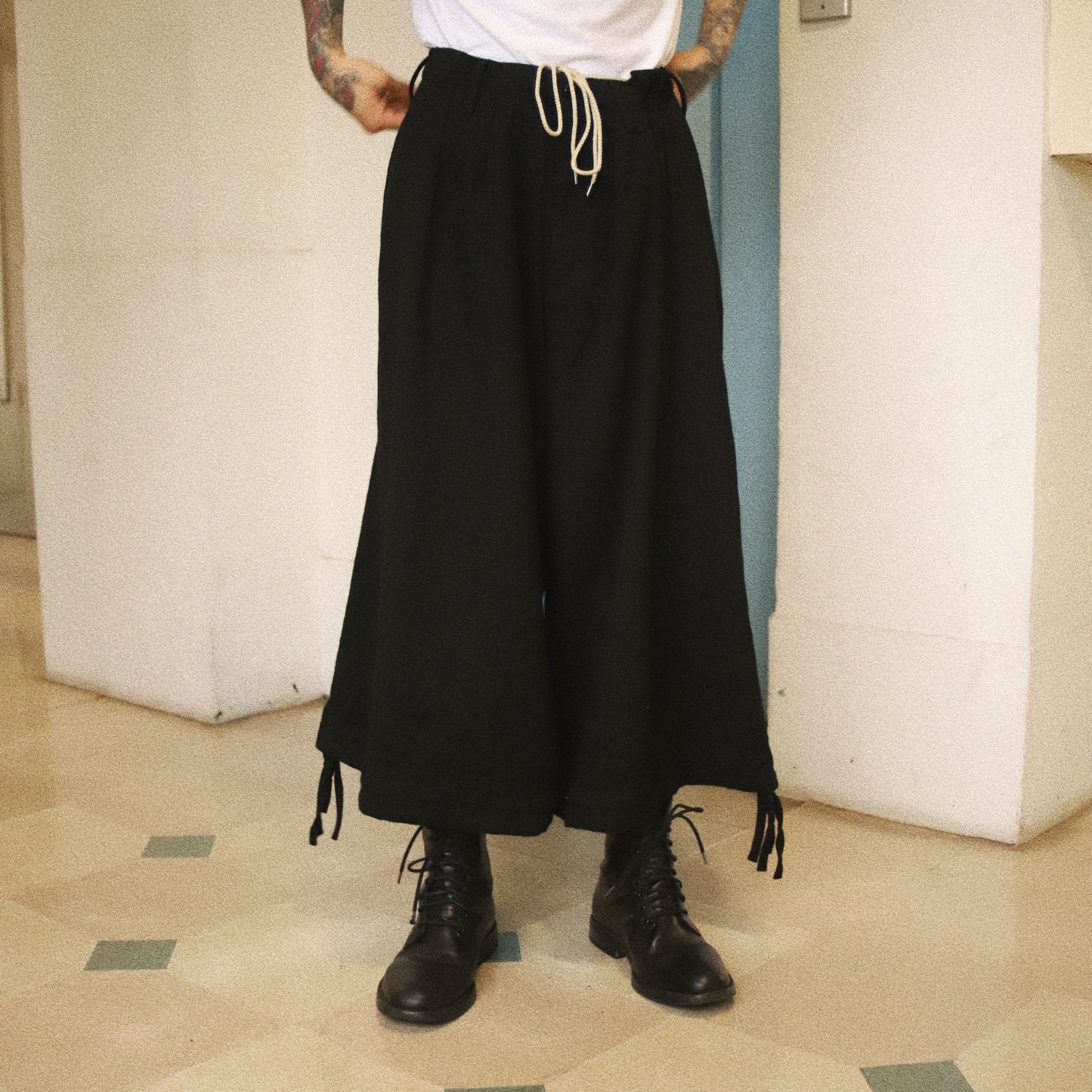 Washed wool balloon pants Black