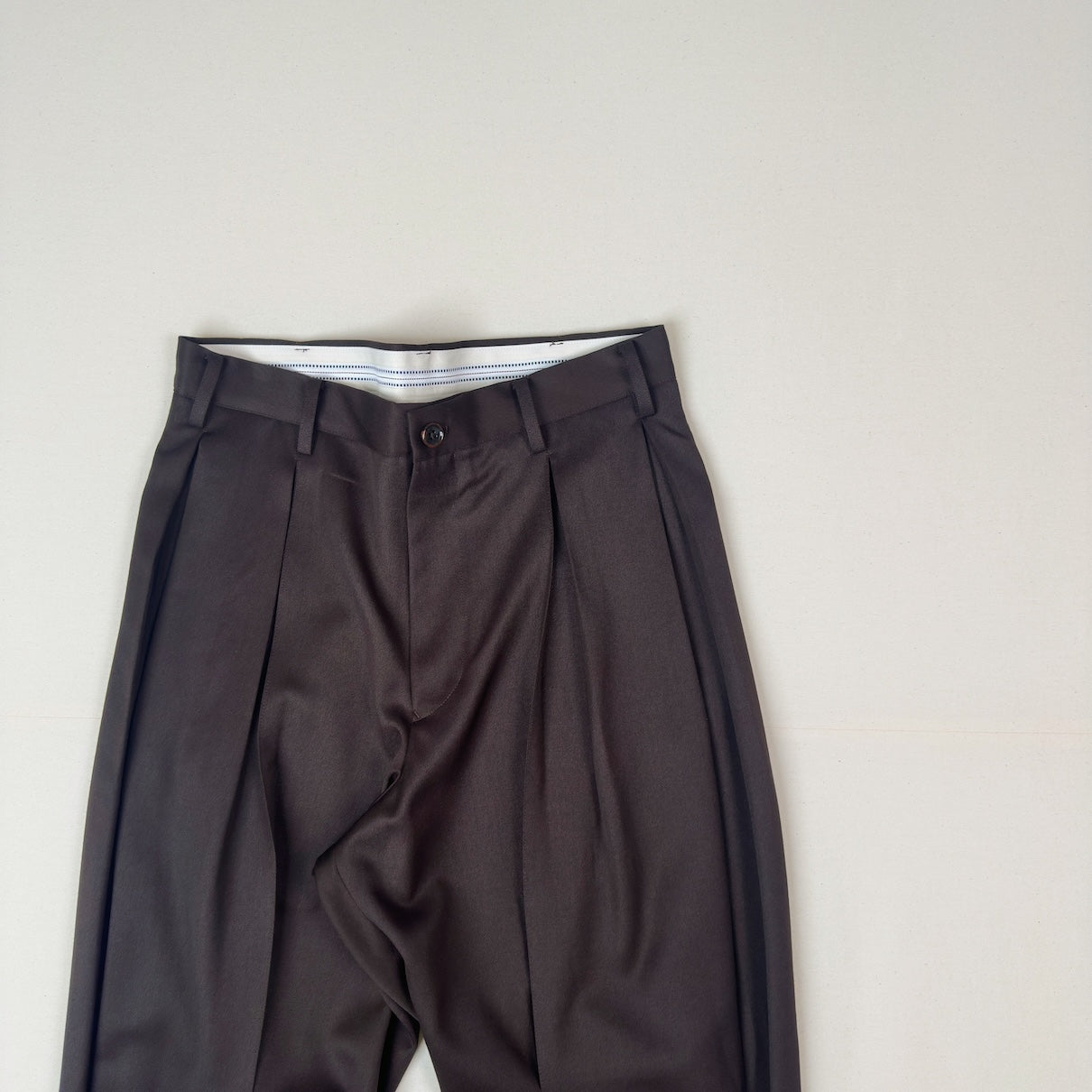Tuck-detail pants Brown