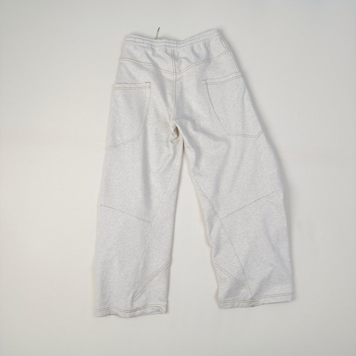 3D cutting sweat pants Oatmeal