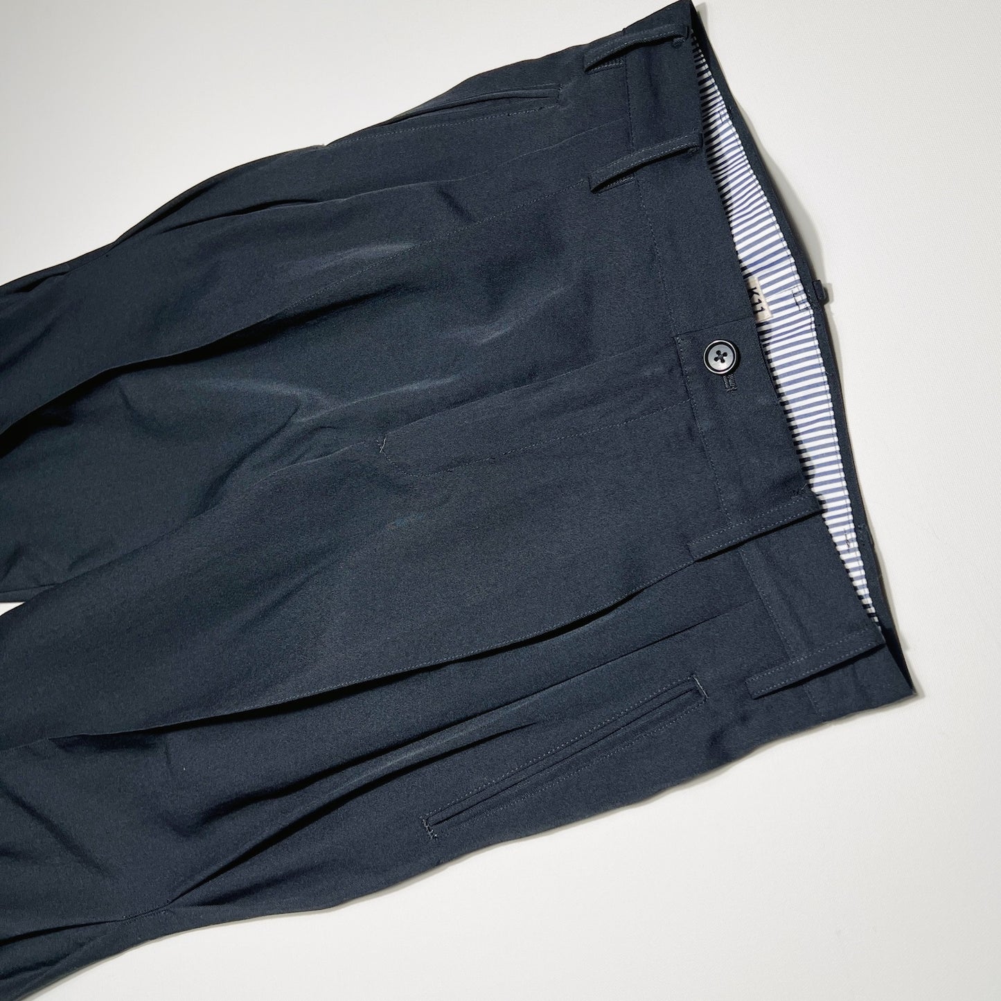 Pleat-detail pants Black