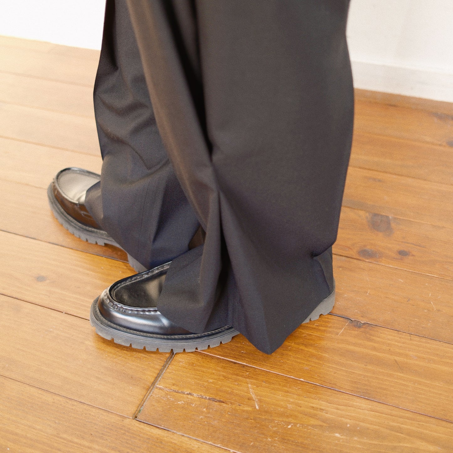 Pleated Dress Pants　Black