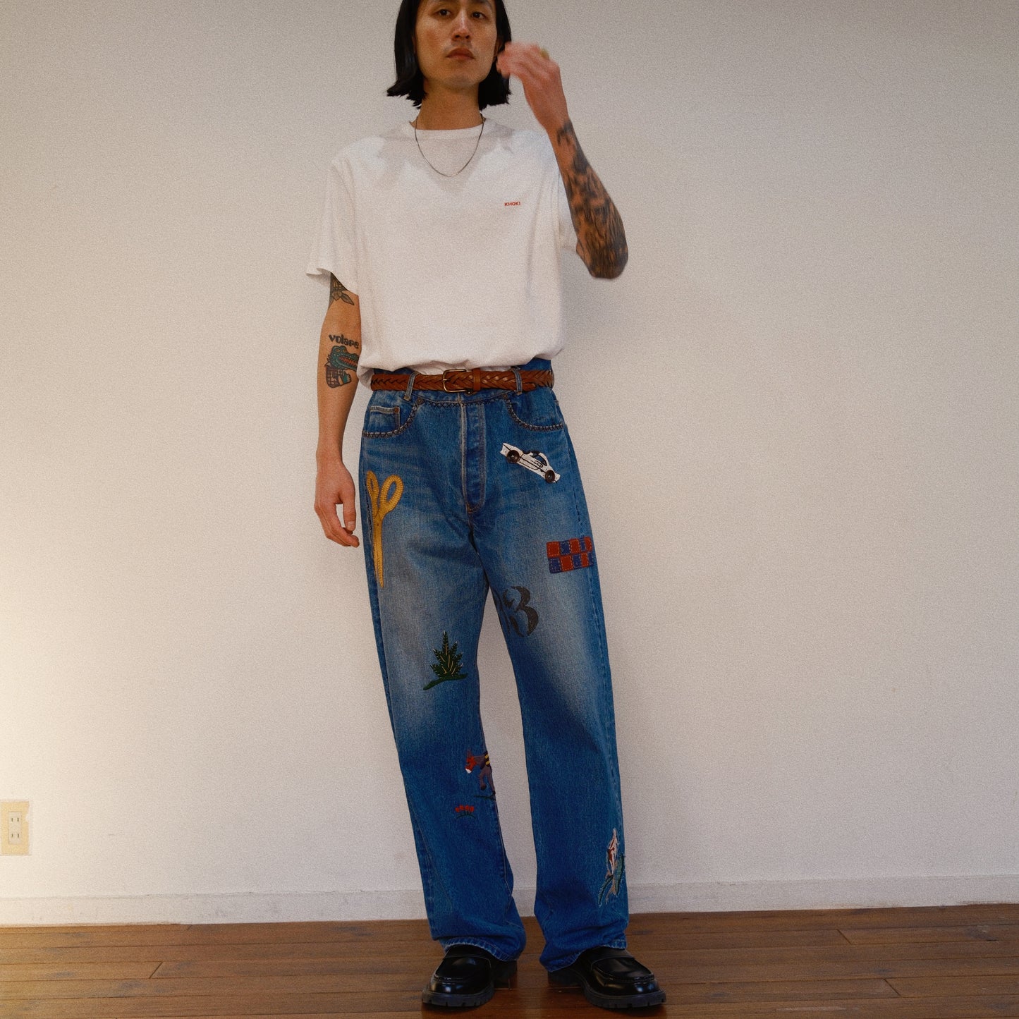 Hand-Embroidered Denim Pants 　Indigo