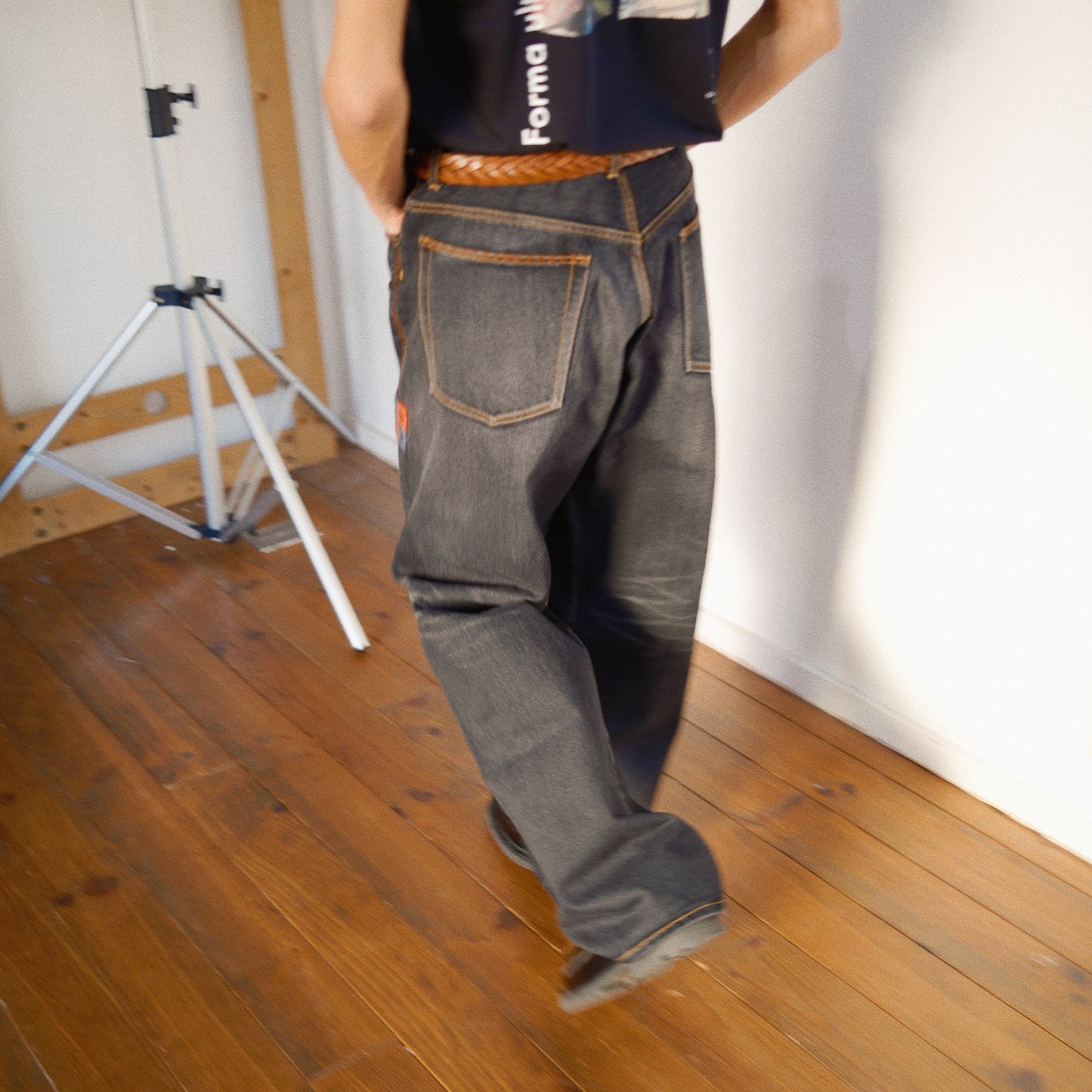 Hand-Embroidered Denim Pants 　Black