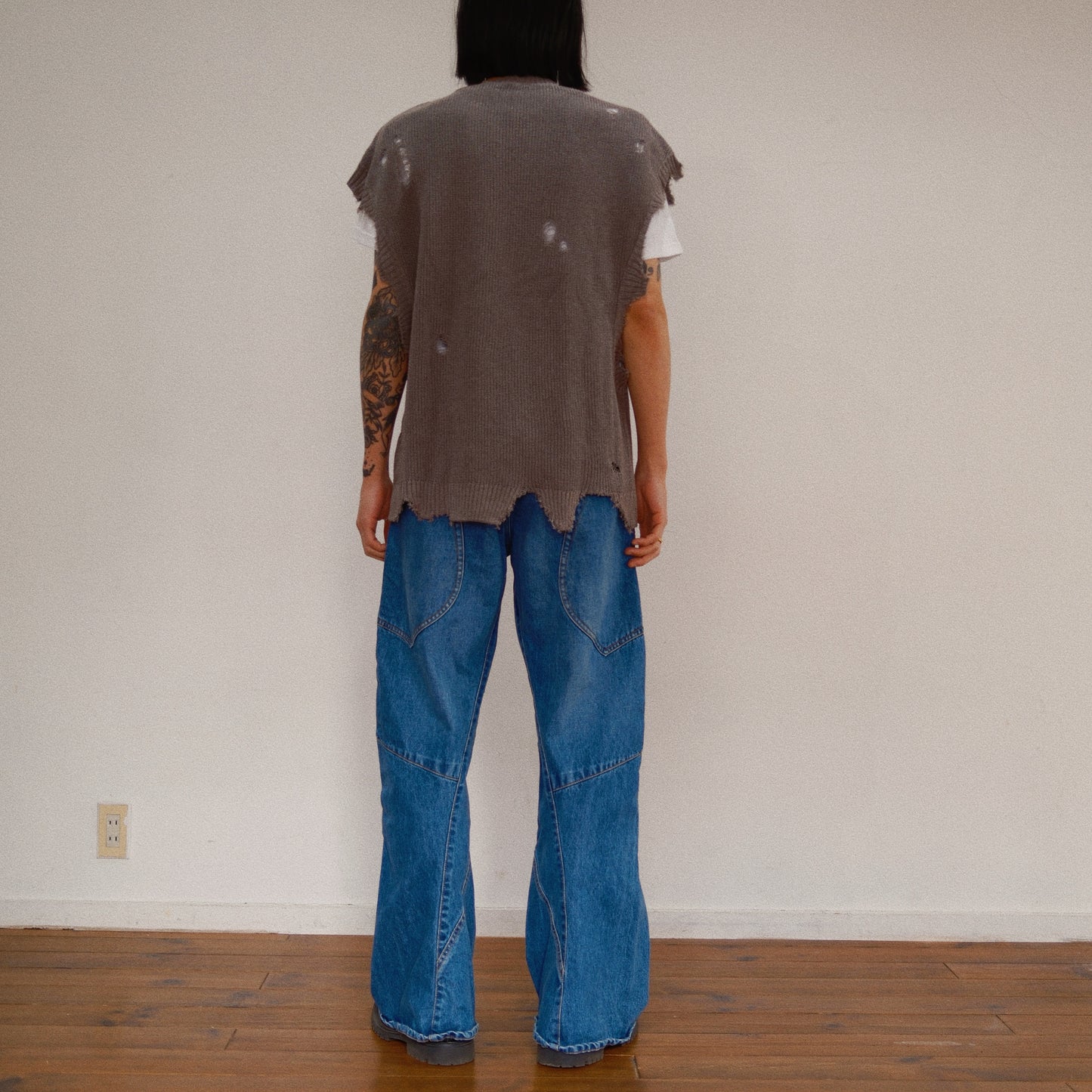 Destroyed Knit Vest Gray