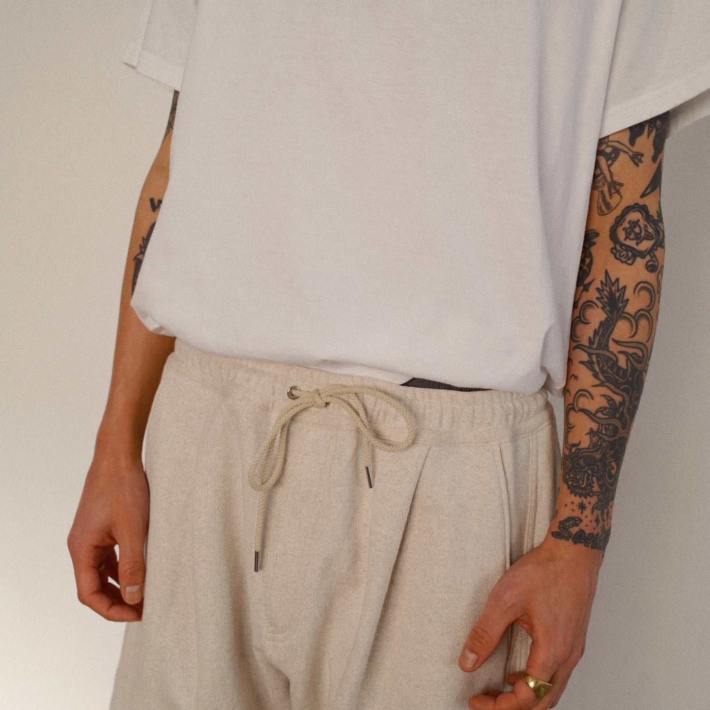 3D Cutting Sweat Pants Oatmeal