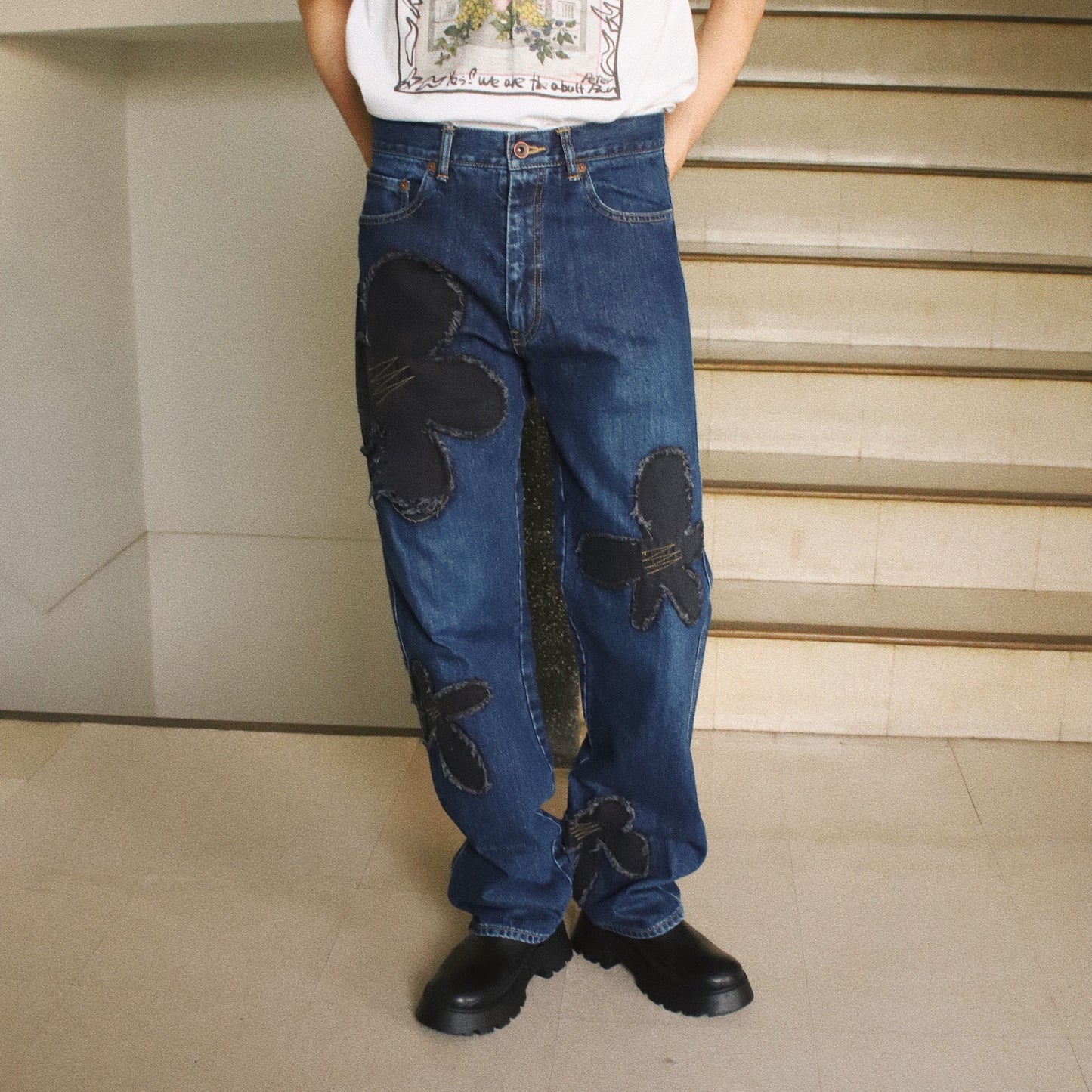 Flower pattern denim pants Indigo