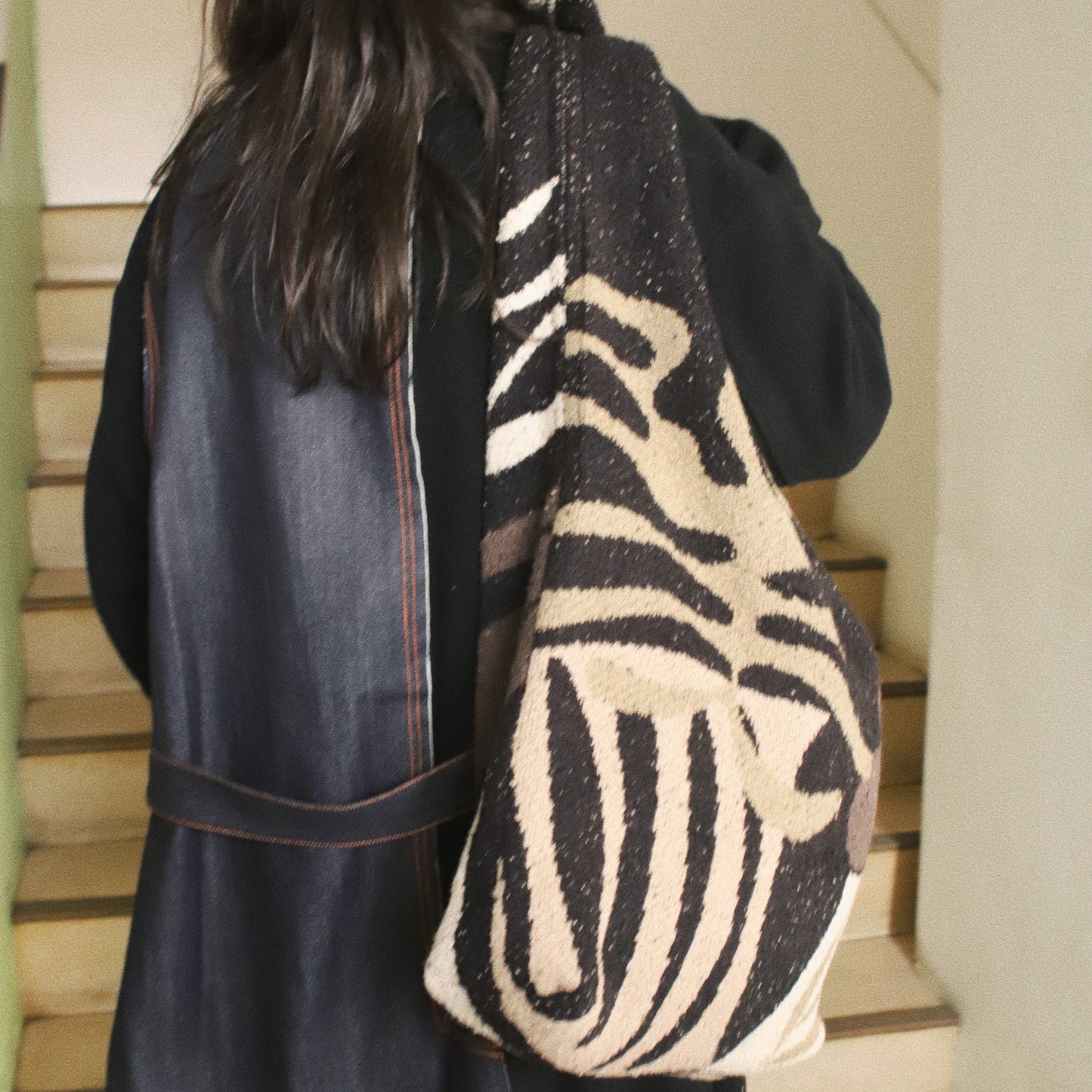 Intarsia-knit bag Black