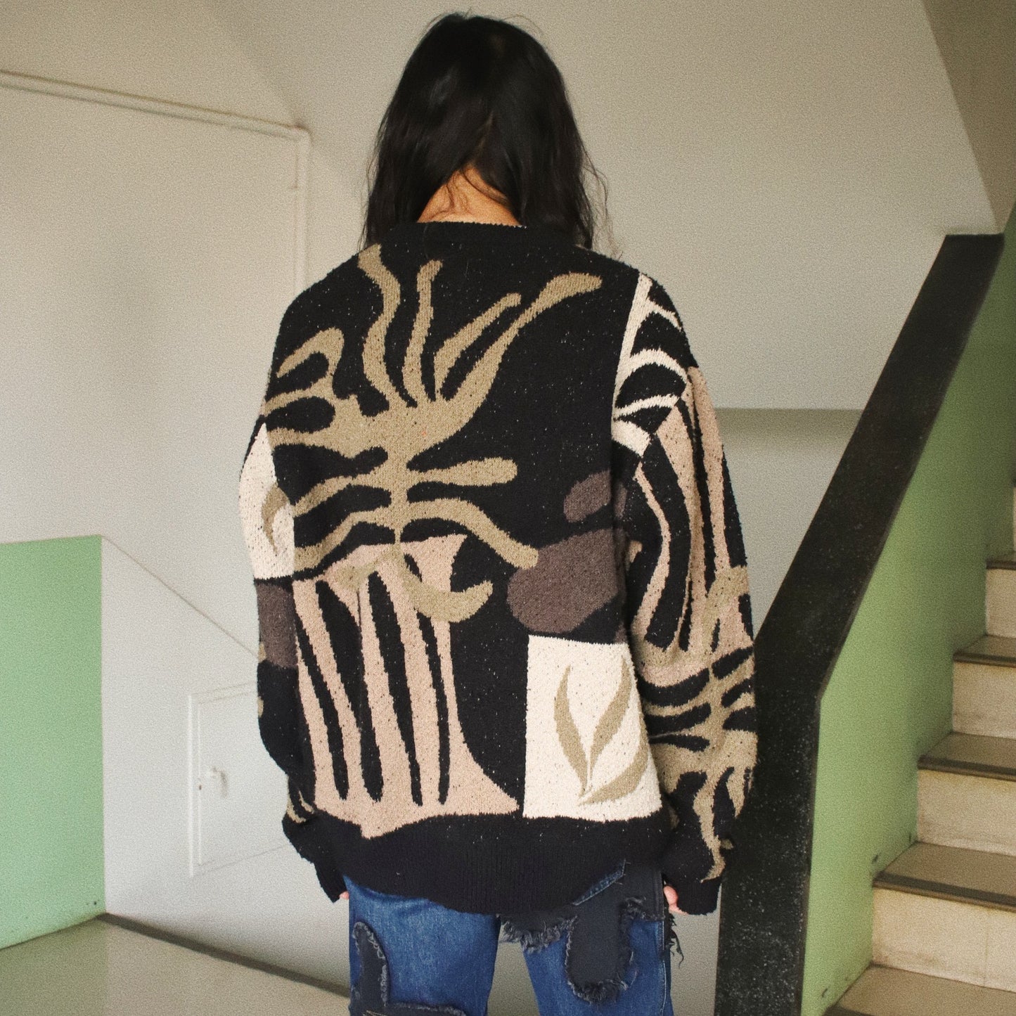 Intarsia-knit jumper Black