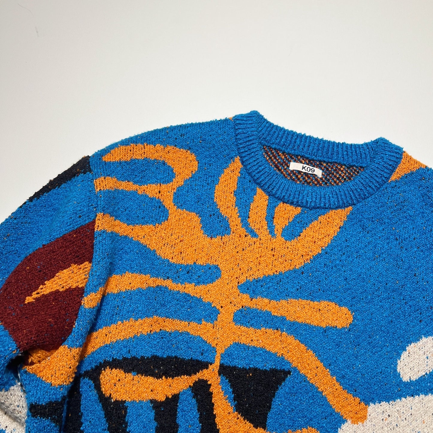 Intarsia-knit jumper Blue