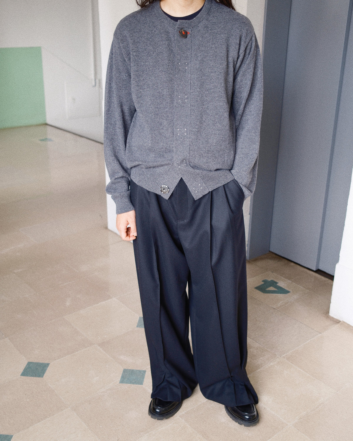 Wool knit cardigan Gray