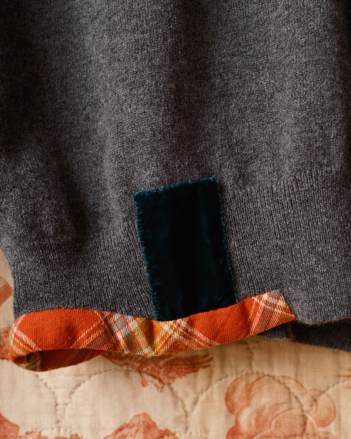 Vintage-finished wool knit pullover Charcoal