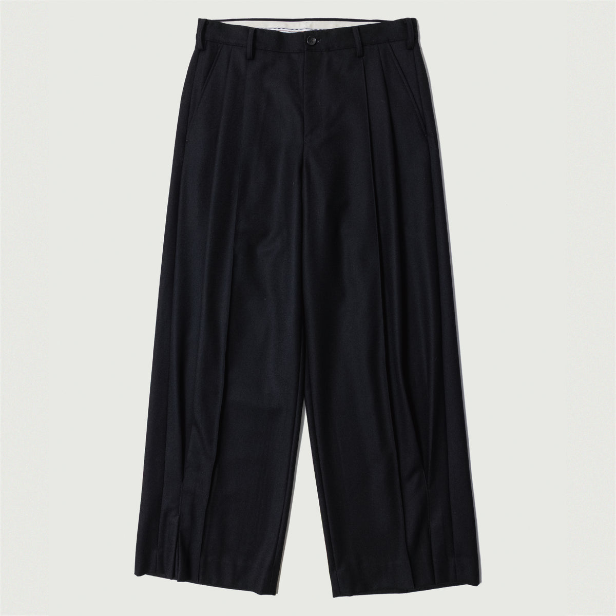 Tuck Pleats Pants Black