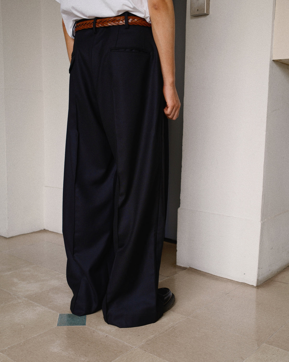 Tuck Pleats Pants Black