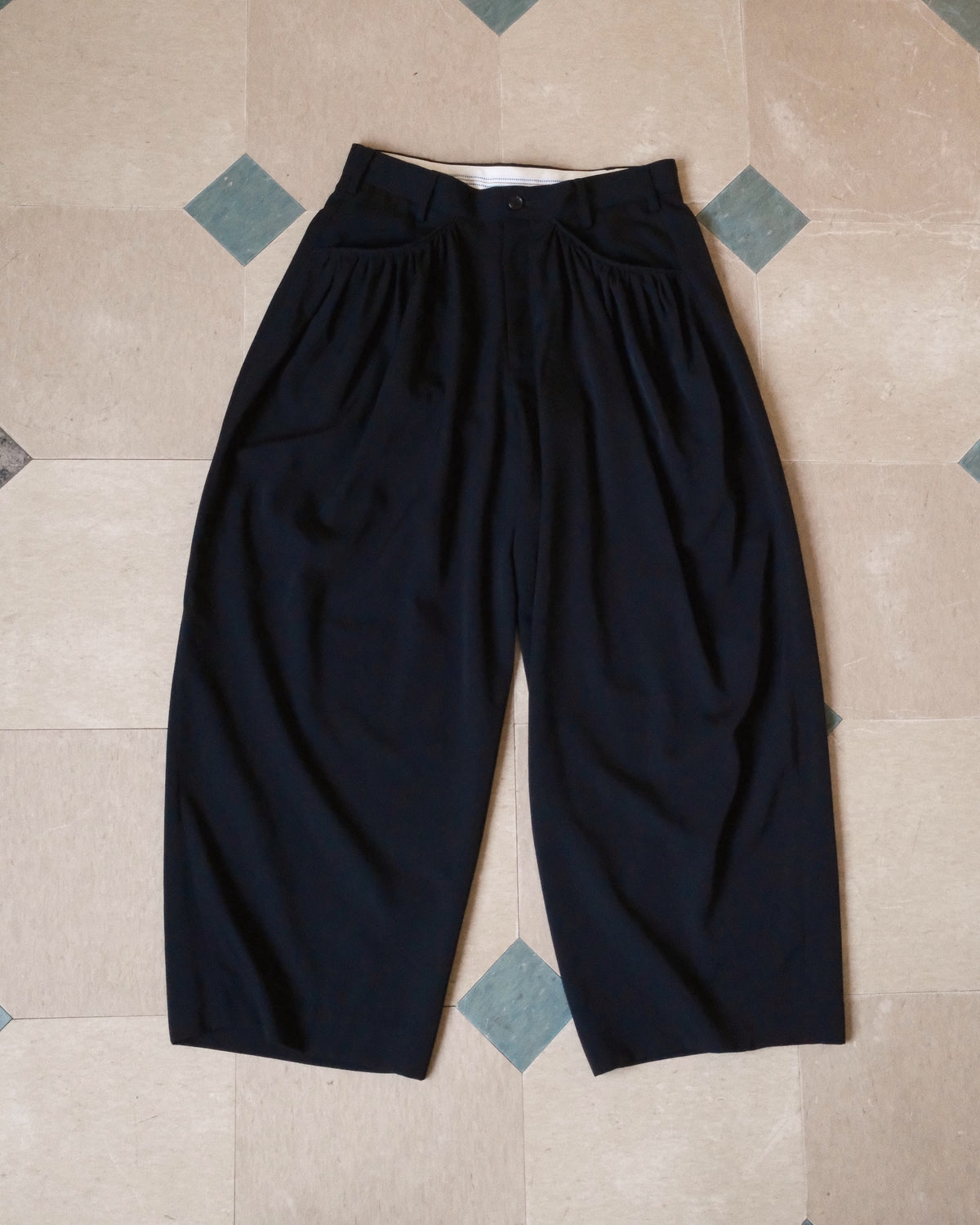 Gather-detail Wool Gabardine Pants Black