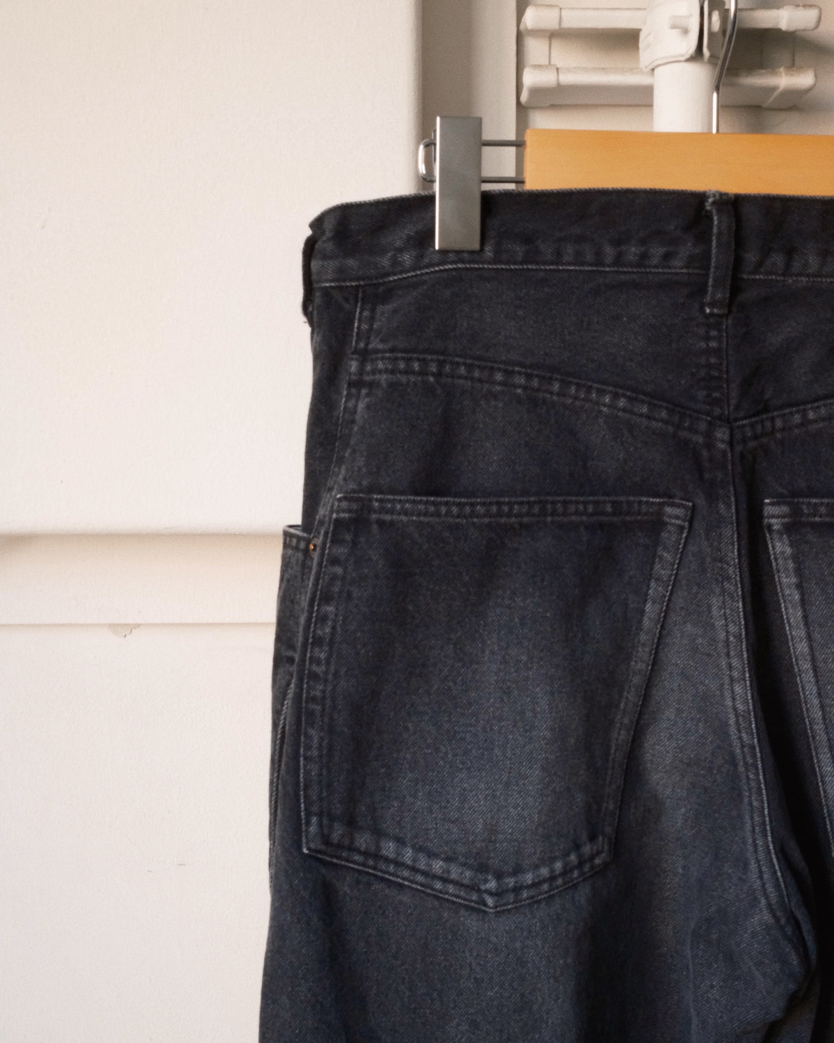 3D Cutting Denim Pants Black
