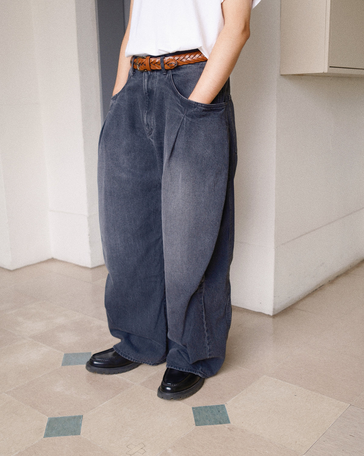3D Cutting Denim Pants Black