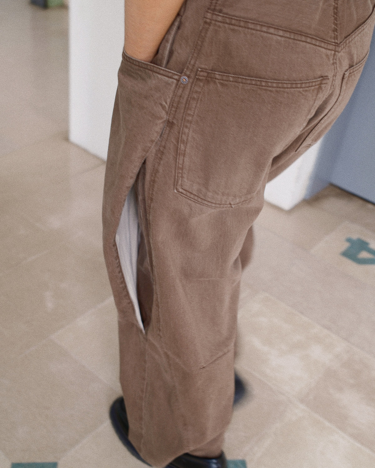 3D Cutting Denim Pants Brown