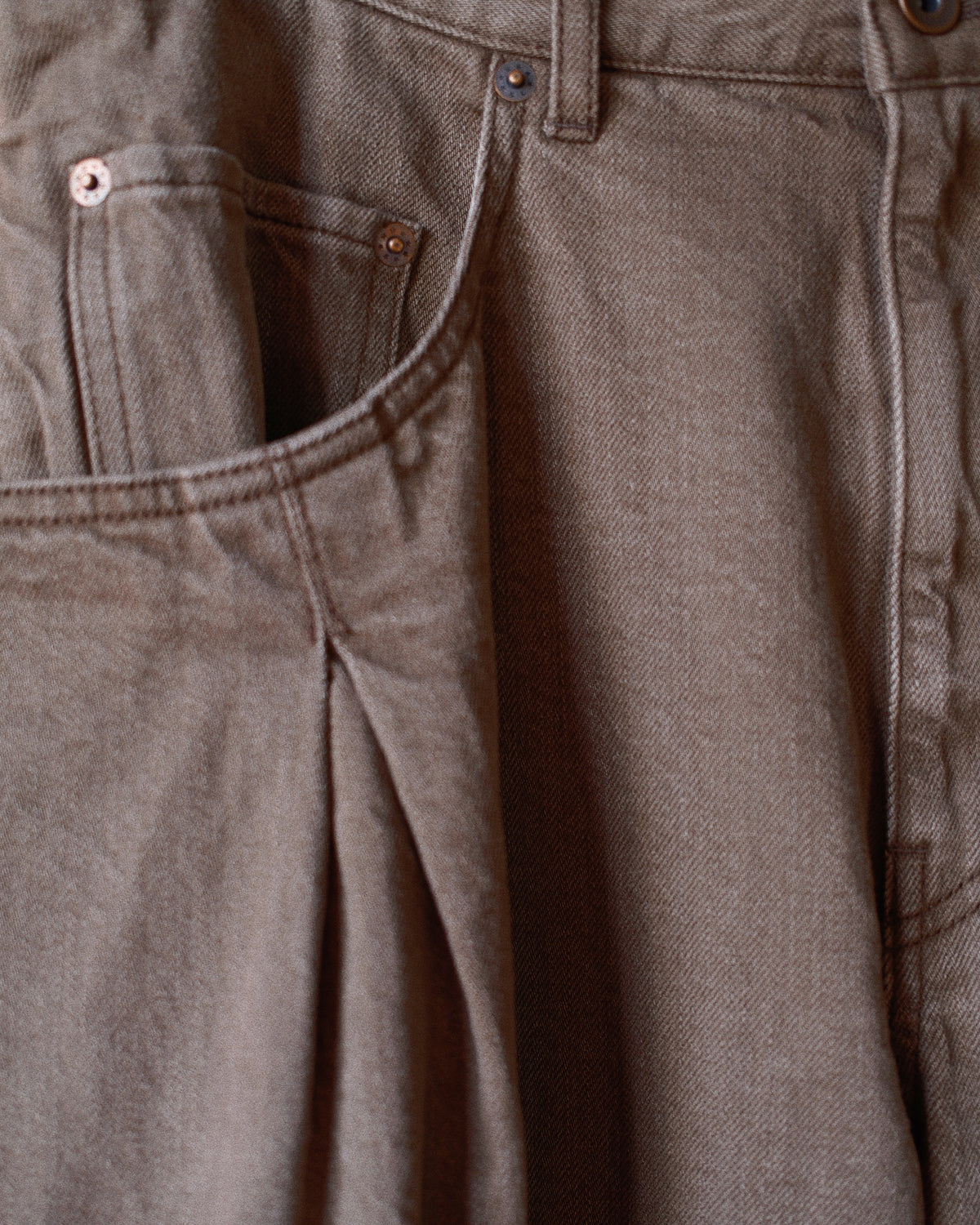 3D Cutting Denim Pants Brown