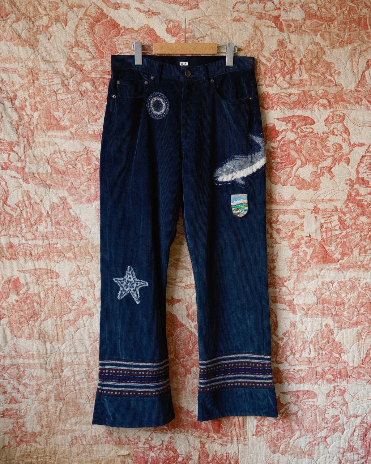 Patched-desgin pants Black