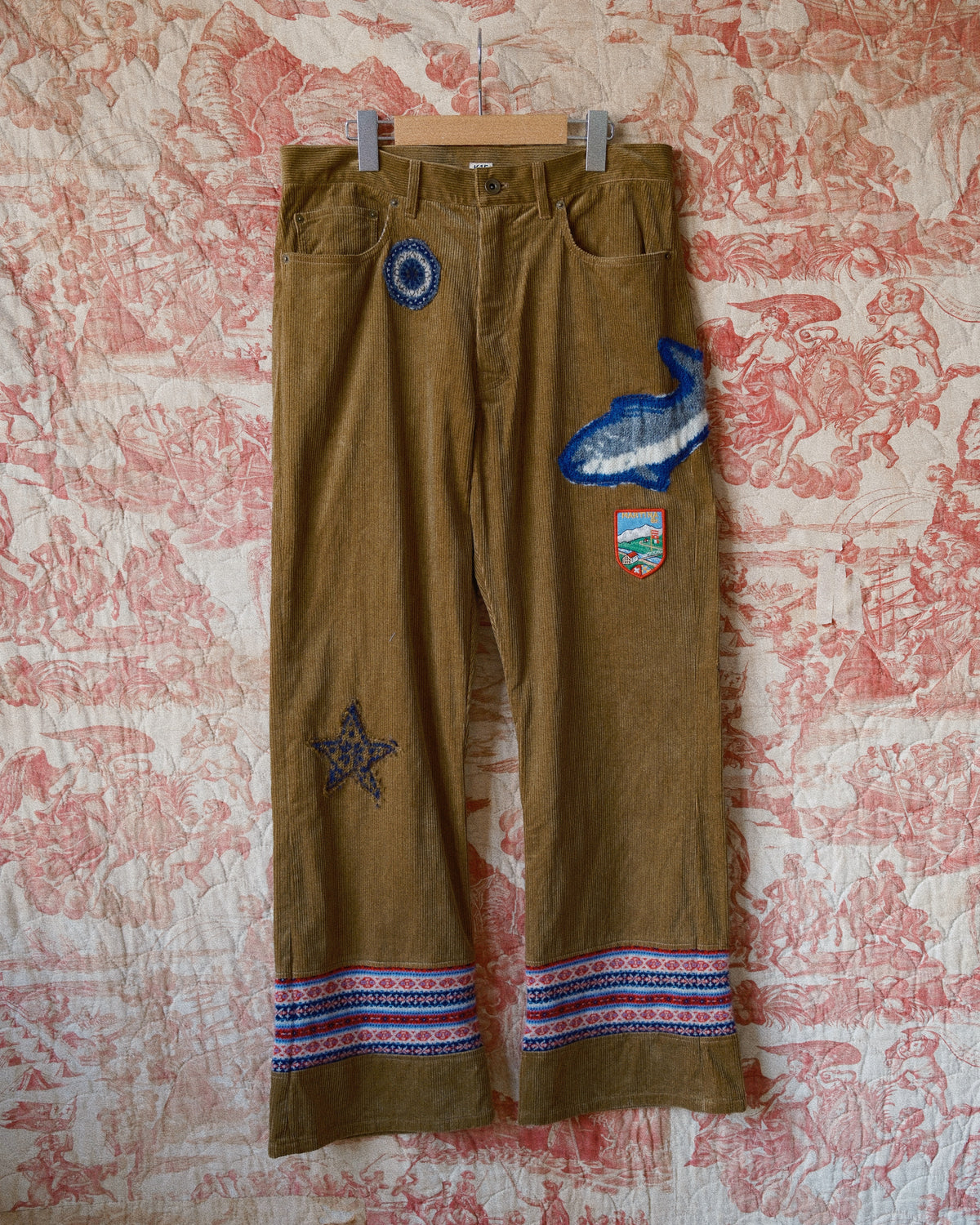 Patched-desgin pants Brown