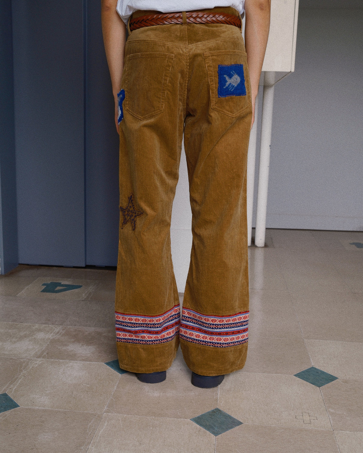 Patched-desgin pants Brown