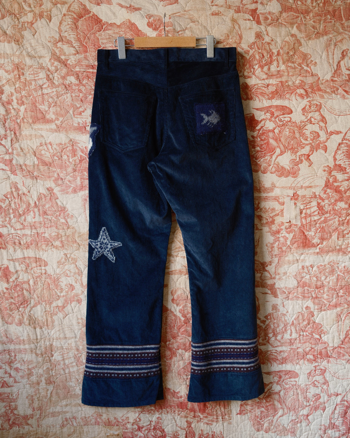 Patched-desgin pants Black