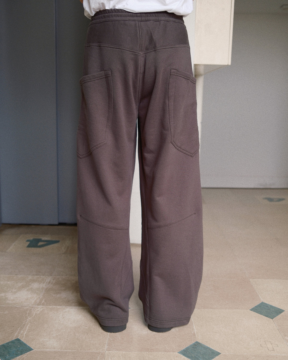 3D cutting sweat pants Charcoal