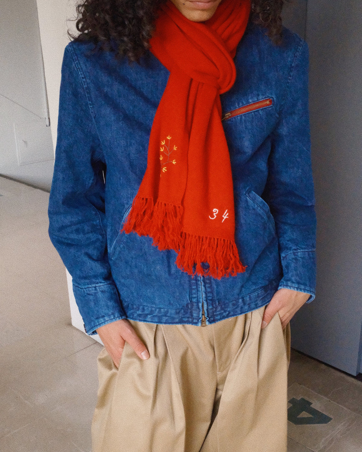 Hand-embroidered stole Red