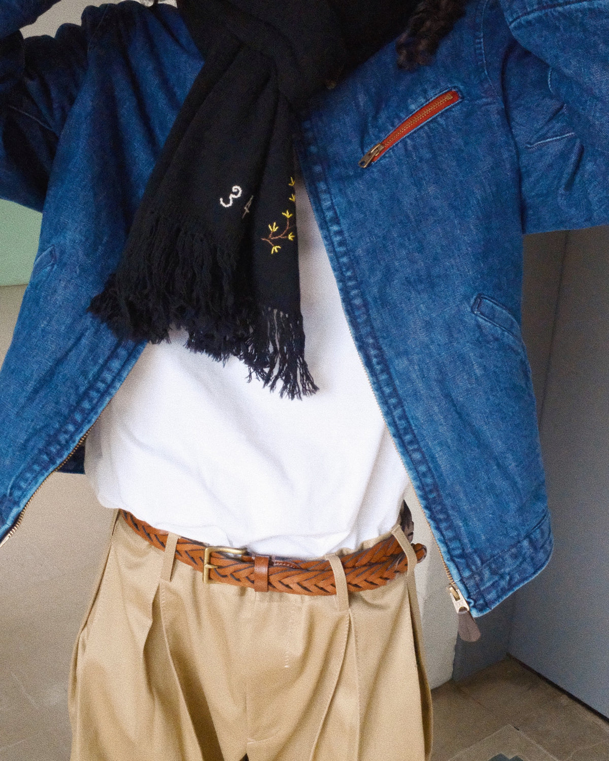 Hand-embroidered stole Black