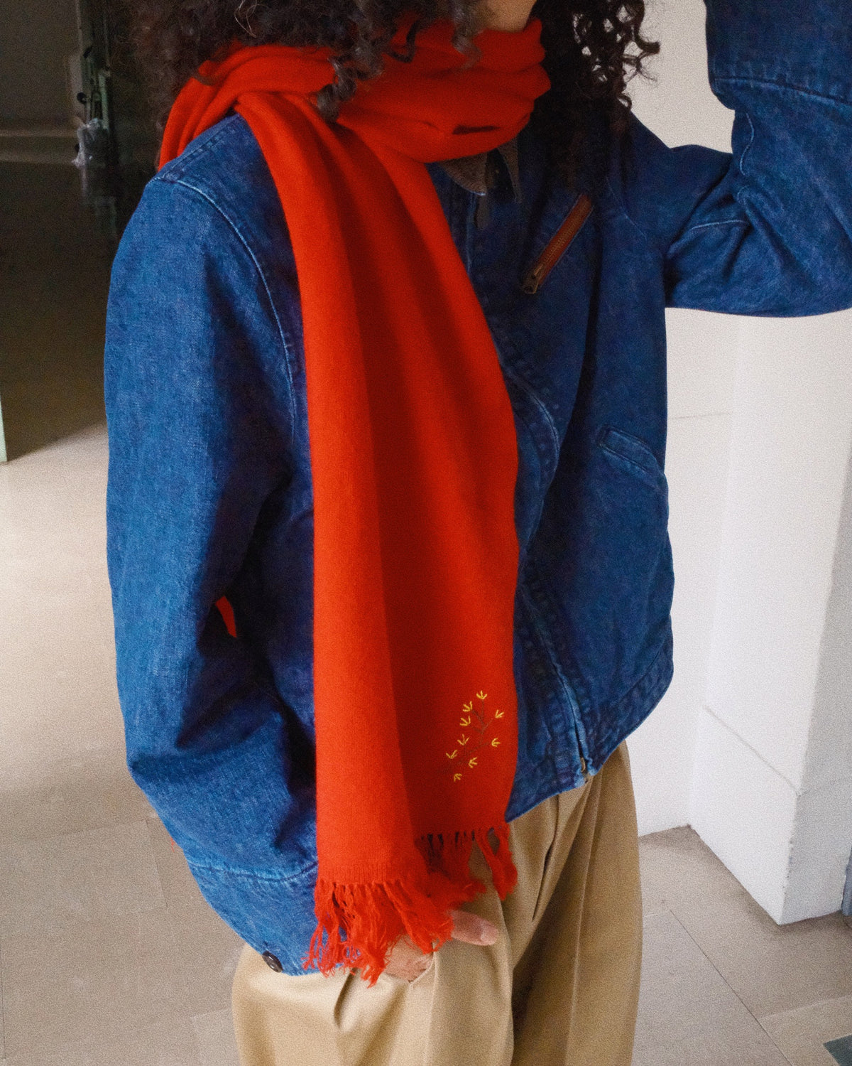 Hand-embroidered stole Red
